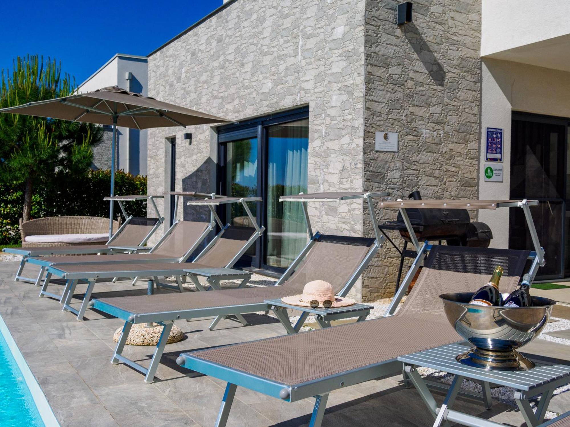 קרניצה Sea View Villa Sun Sea & Fire מראה חיצוני תמונה